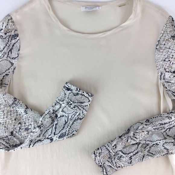 Equipment Femme Liam Tee Contrast Sleeve in Fawn | Medium - Picture 5 of 13